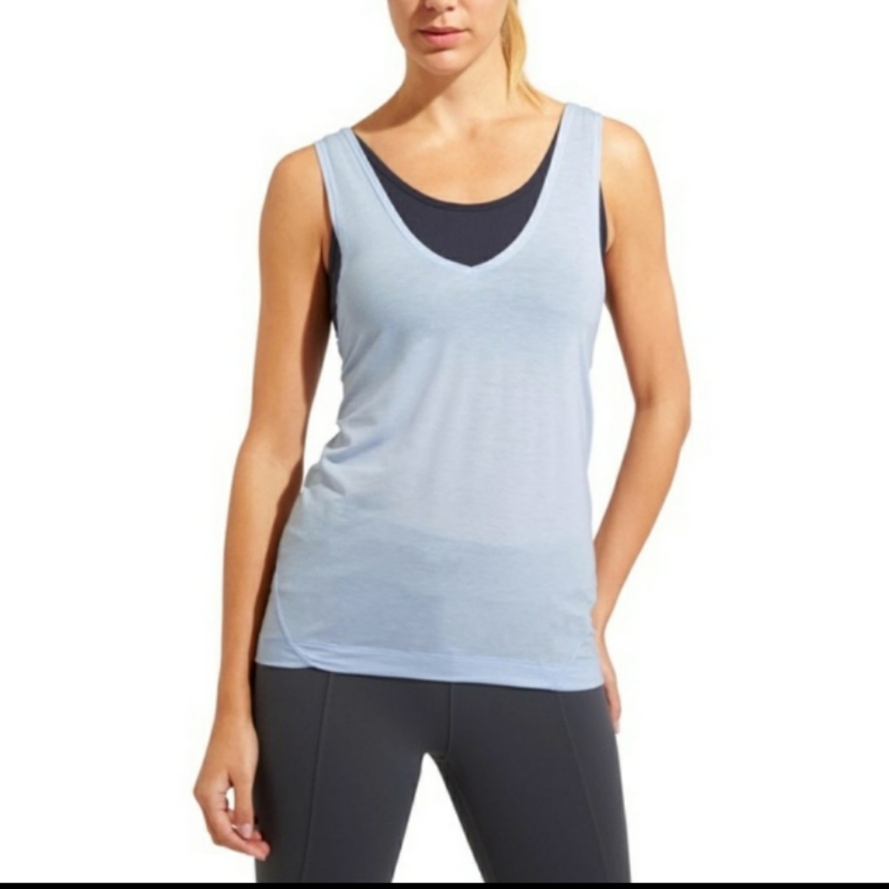 Athleta esscence 2 in 1 tank top racer back